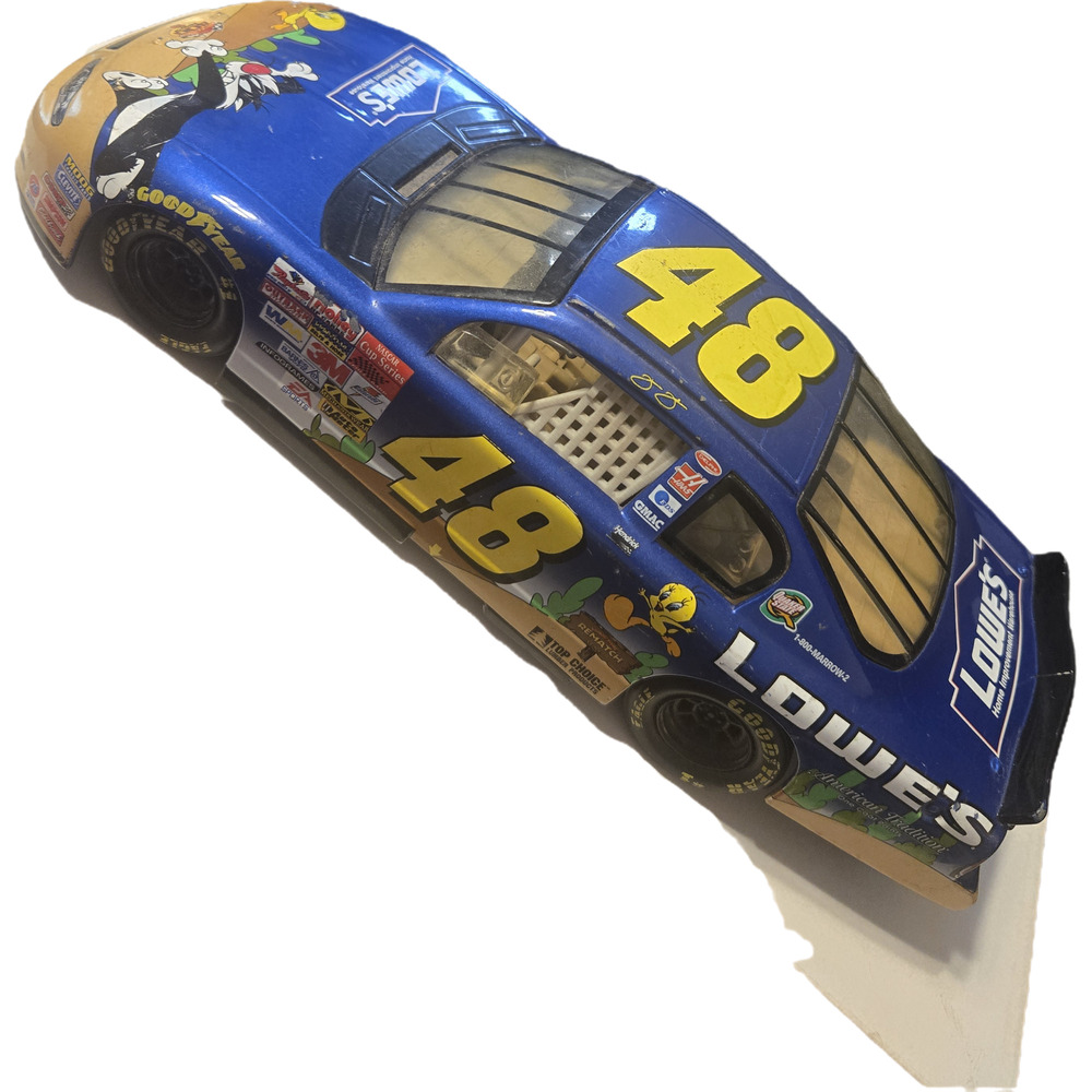 Jimmie Johnson #48 Lowes Looney Tunes 2002 Monte Carlo 1:18 Action Diecast Car